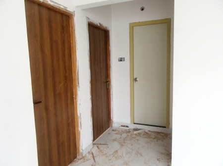 3) Li id 389 - Bedroom Entrances.jpg